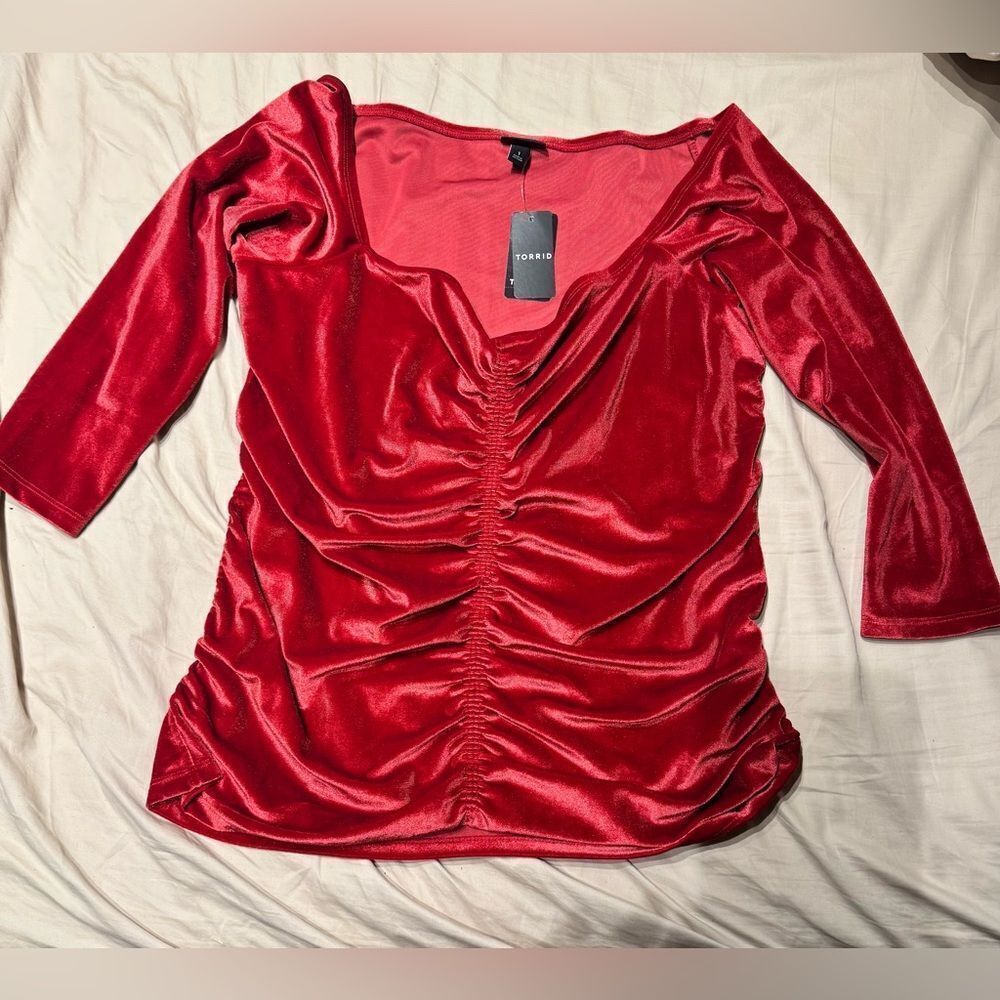 NWT Torrid Stretch Velvet Shirred Front Off-The-Shoulder Top - Red - Size 1 & 2 - Picture 6 of 14